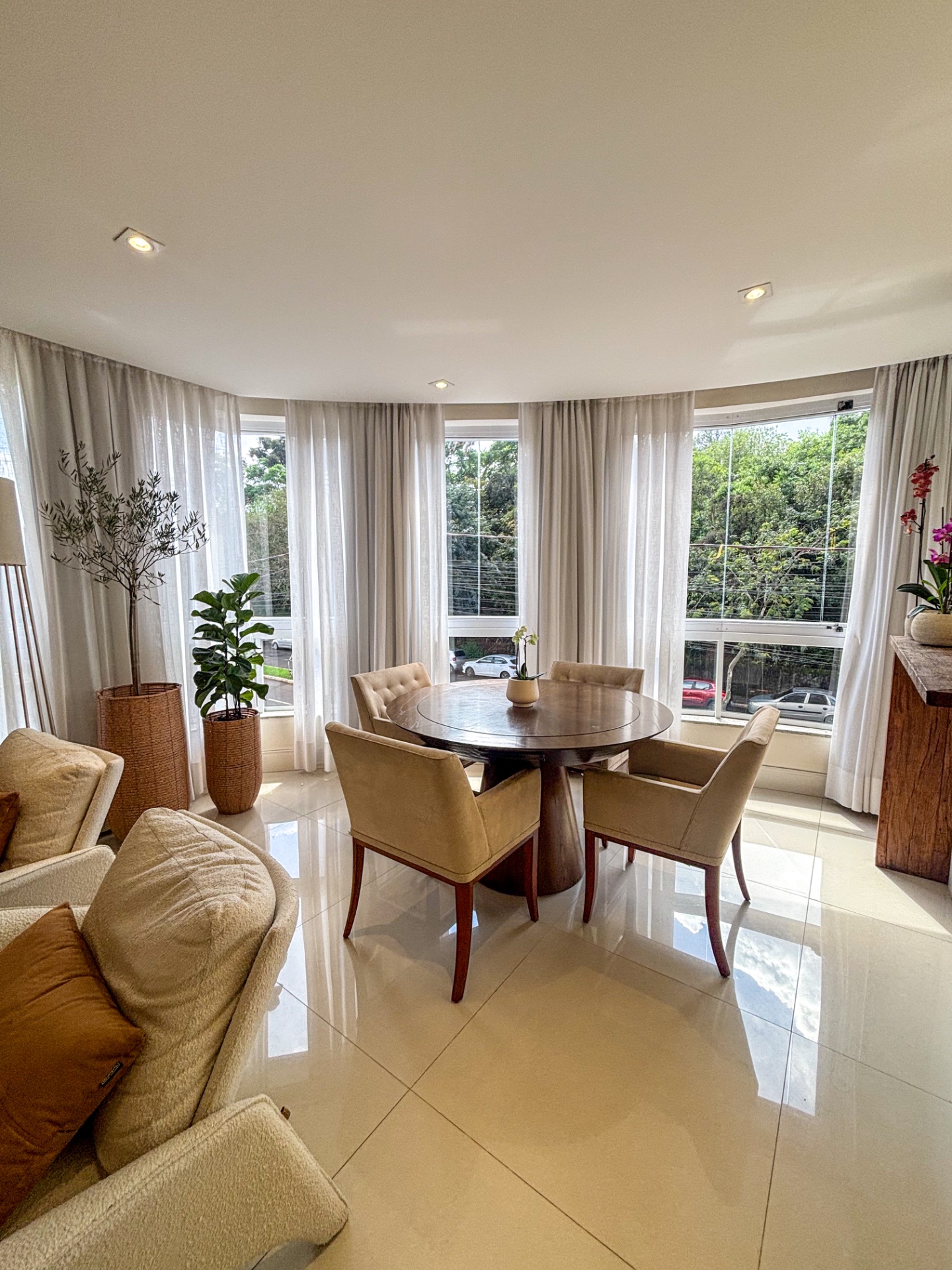 Apartamento 3 Suítes Mobiliado – foto 4