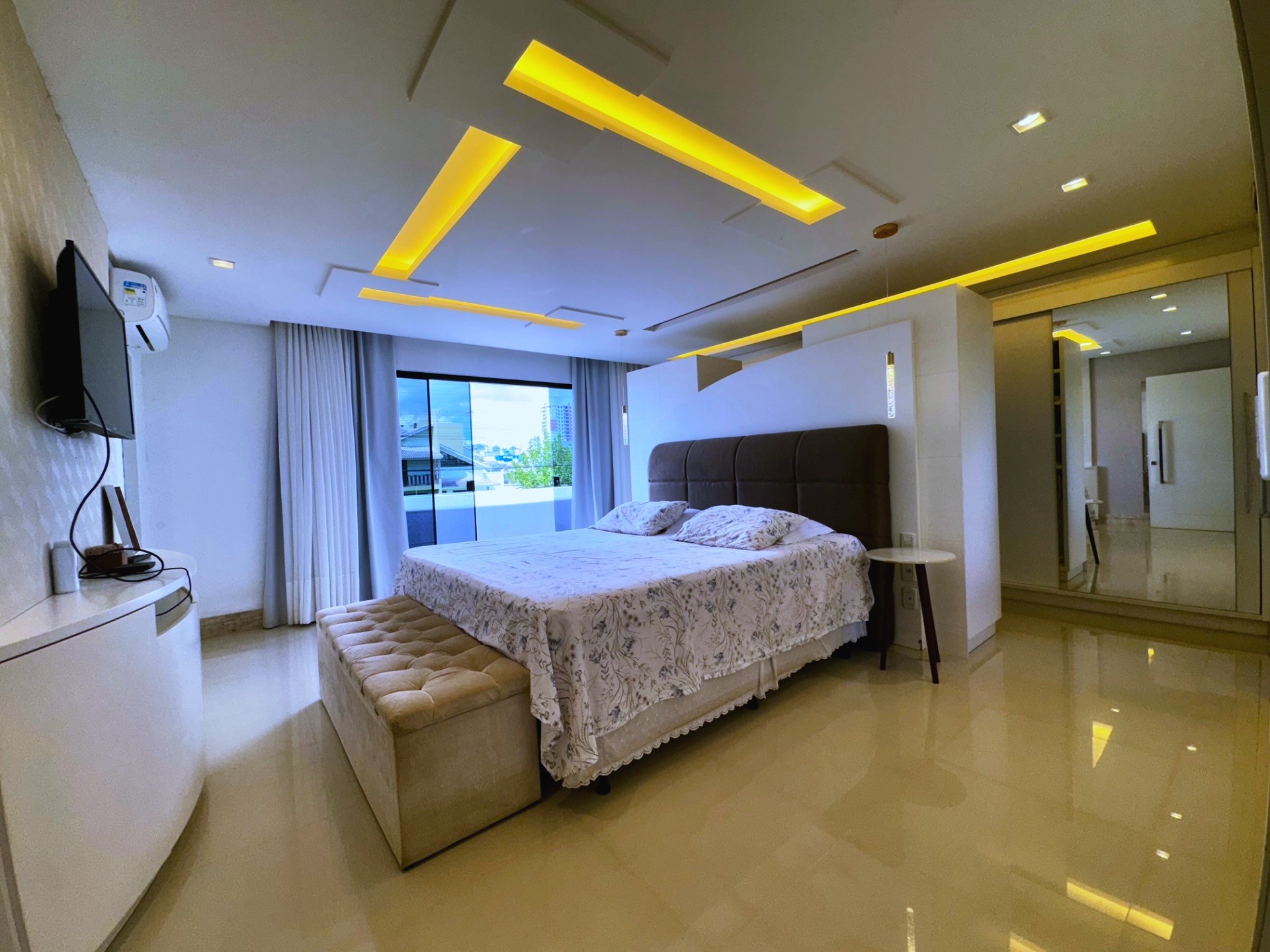 Casa com 05 quartos sendo 02 suítes/piscina aquecida/salão de festas – foto 17